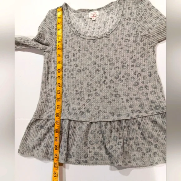 Cozie by Pink Rose Women's (Size S) Dk & Lt Gray Leopard Print Long Sleeve Top - Picture 7 of 8
